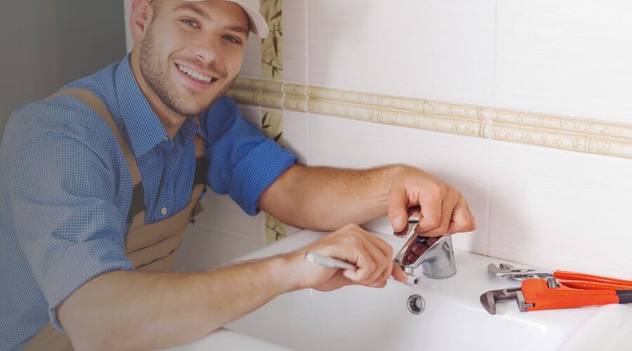Handle or spout repair in Tucker, GA